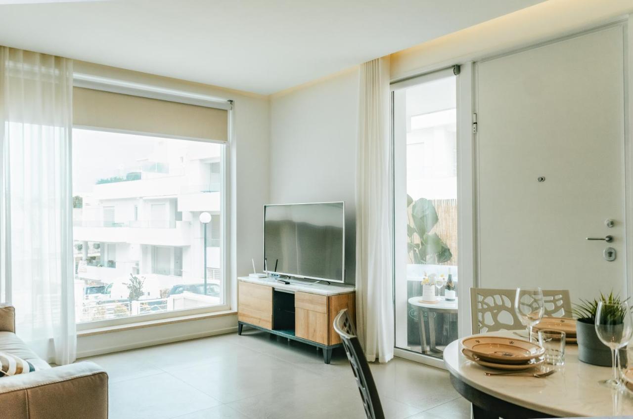 Апартаменты Apulialux Seaview Prestige Apt / Jacuzzi + Parking Полиньяно-а-Маре Экстерьер фото